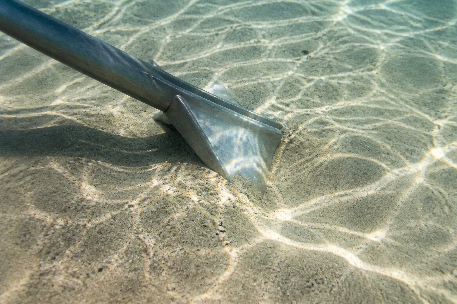 Ancre sur fond de sable : pourquoi la géométrie change tout