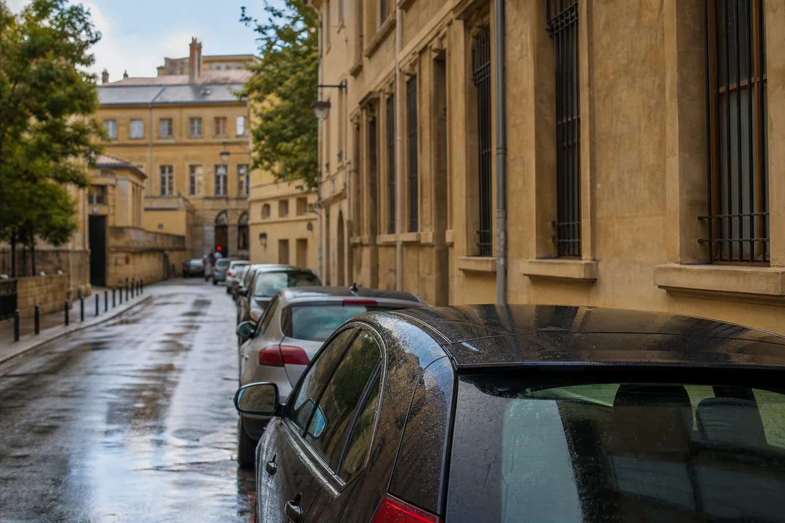 Location de voiture à Aix-en-Provence : guide pratique