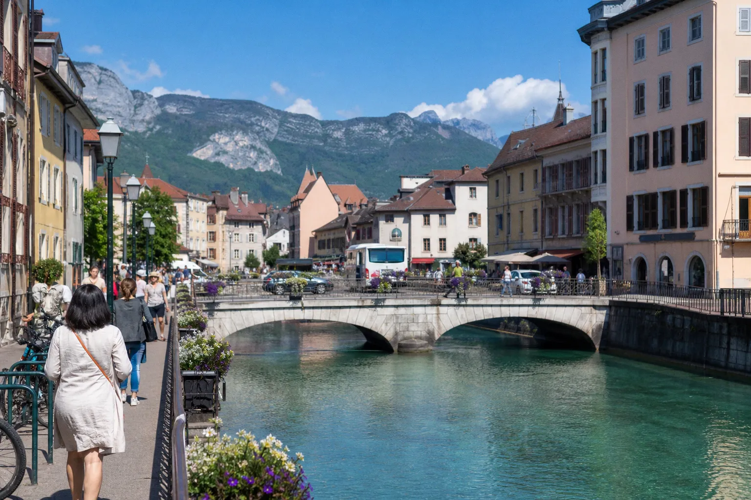 Location de voiture à Annecy : guide pratique