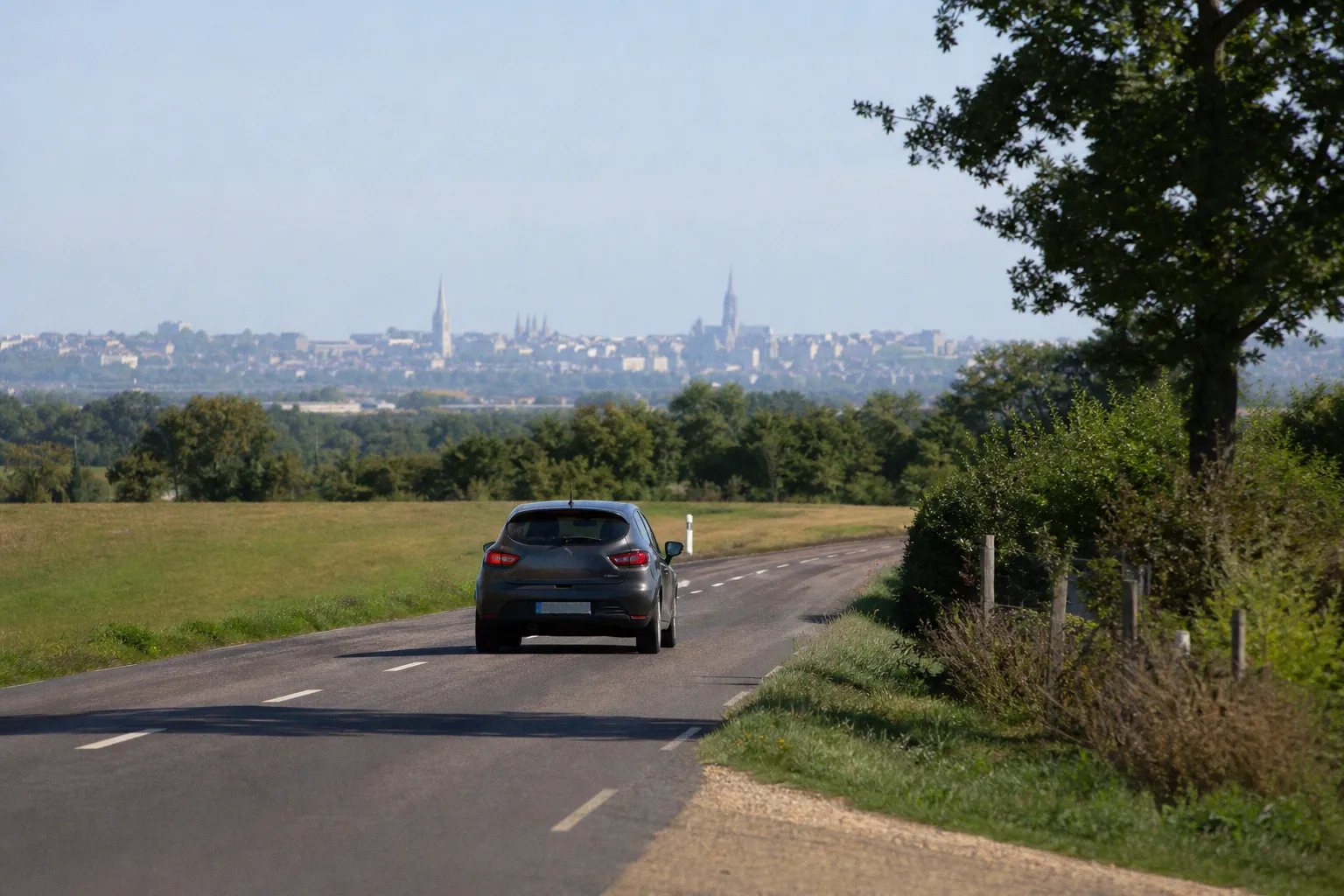Location de voiture à Caen : guide pratique et conseils