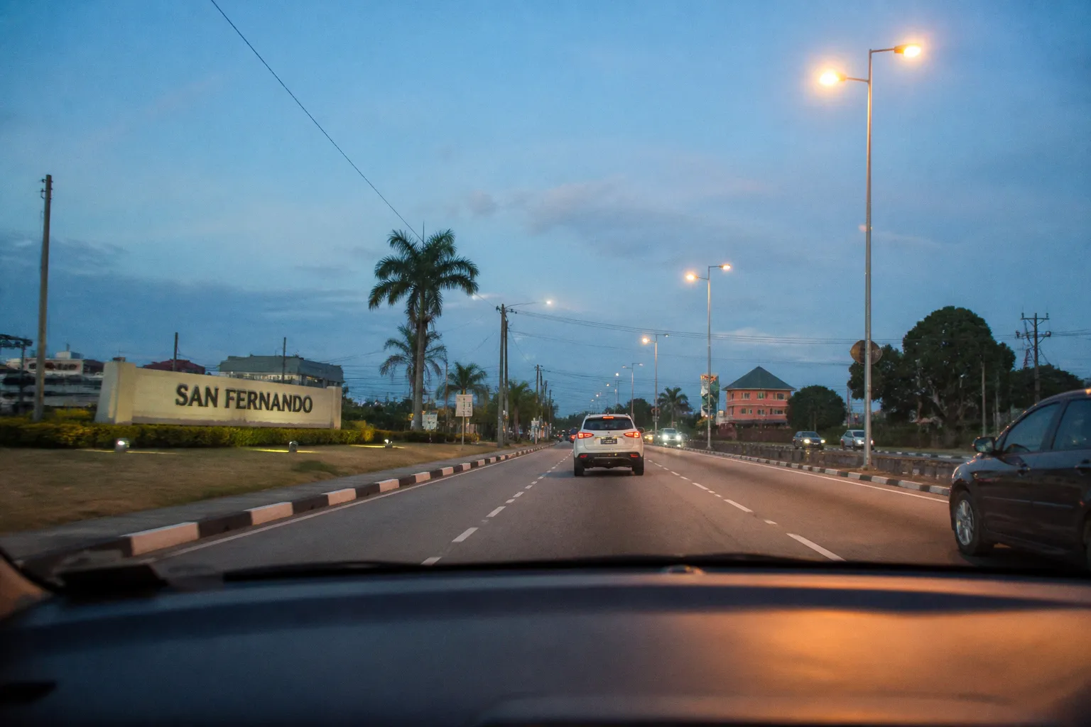 Location de voiture à San Fernando (Trinité-et-Tobago) : guide pratique